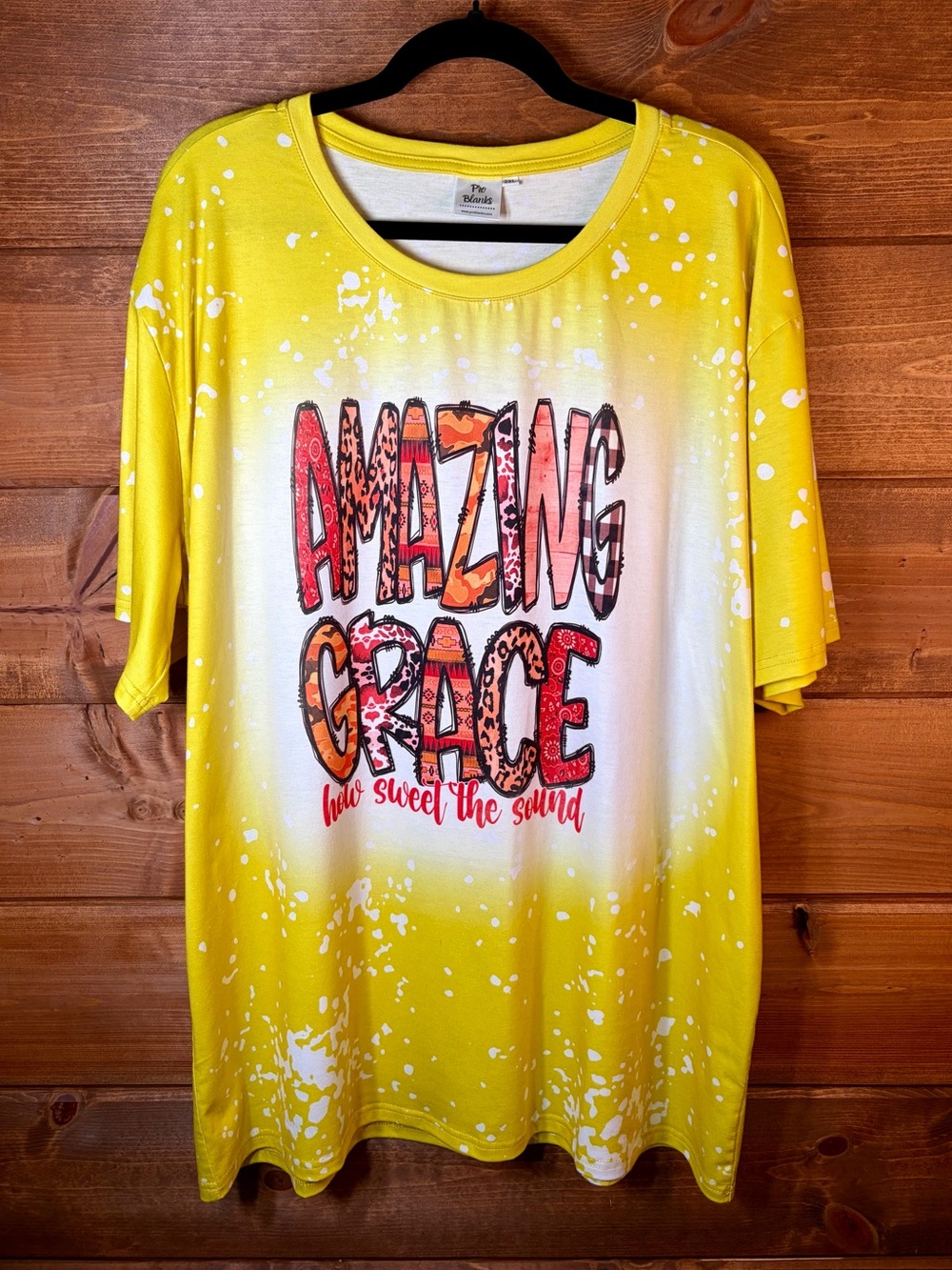 Amazing Grace Women’s Short Sleeve Tee in Bright Yellow Size 2X 💕💛
